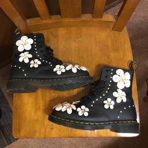Dr Martens Shoes Dr Martens 1460 Pascal 3d Flower Boots 9